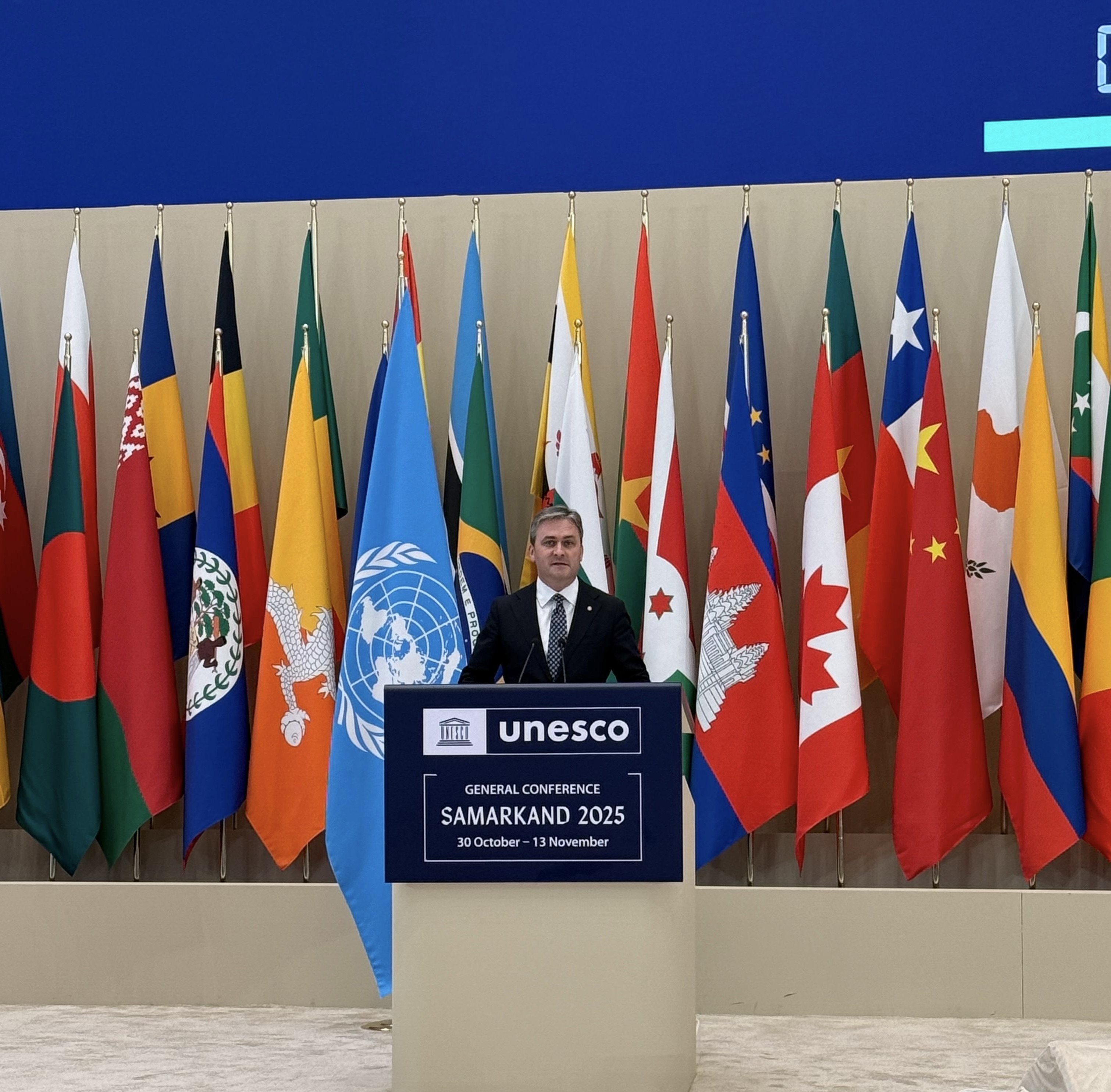 Министар културе Никола Селаковић на Генералној конференцији УНЕСКО у Самарканду: Србија остаје посвећена очувању културног наслеђа и јачању међународне сарадње
