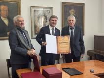 Селаковићу и Министарству културе захвалнице Културно-просветне заједнице Србије