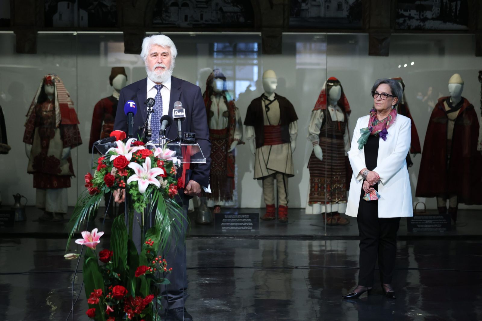 Gojković otvorila izložbu „S obramicom niz put“ u Etnografskom muzeju povodom 120 godina rada ove institucije