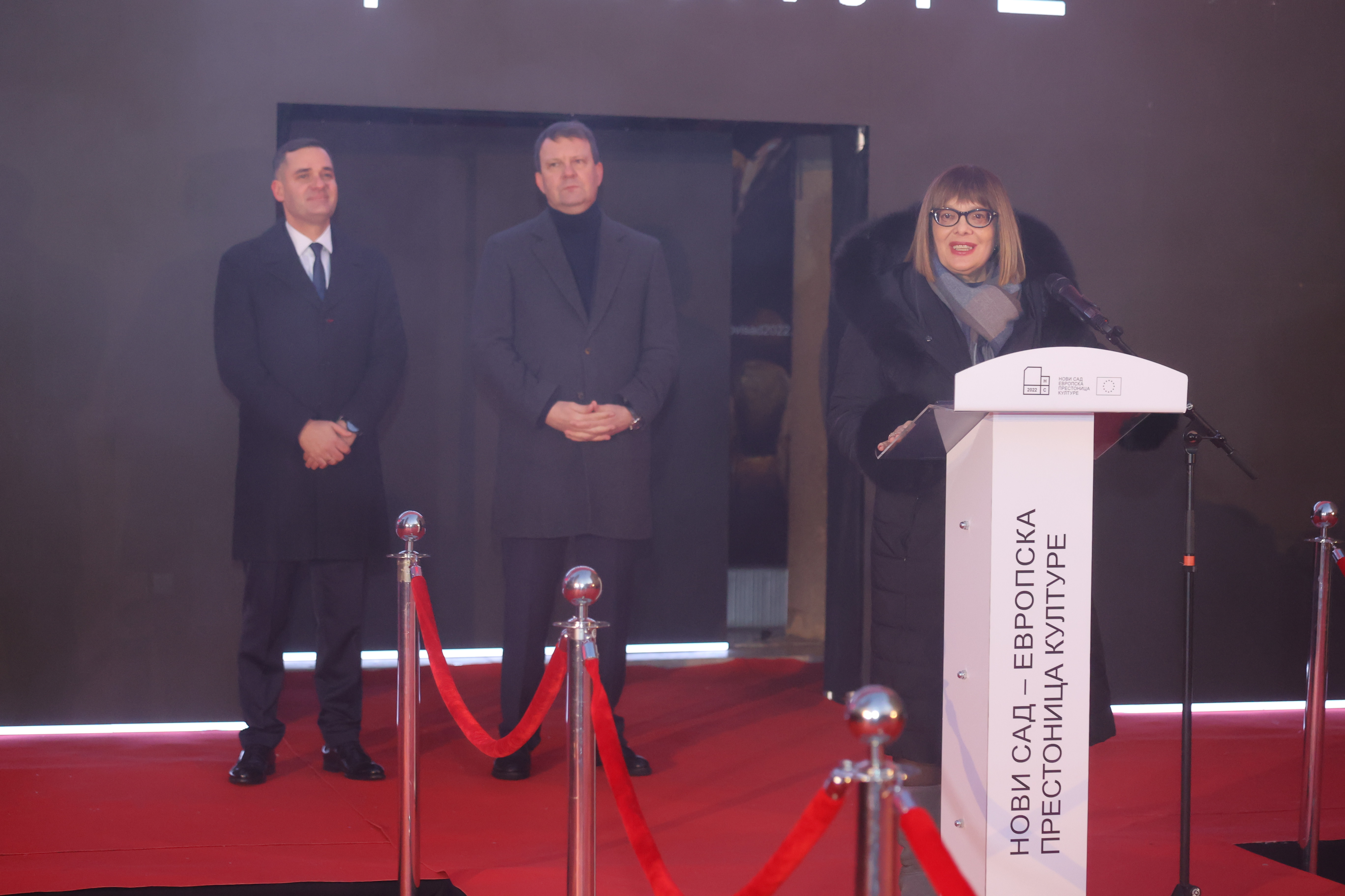 Gojković otvorila multimedijalnu izložbu „Kroz vreme i vaseljenu“