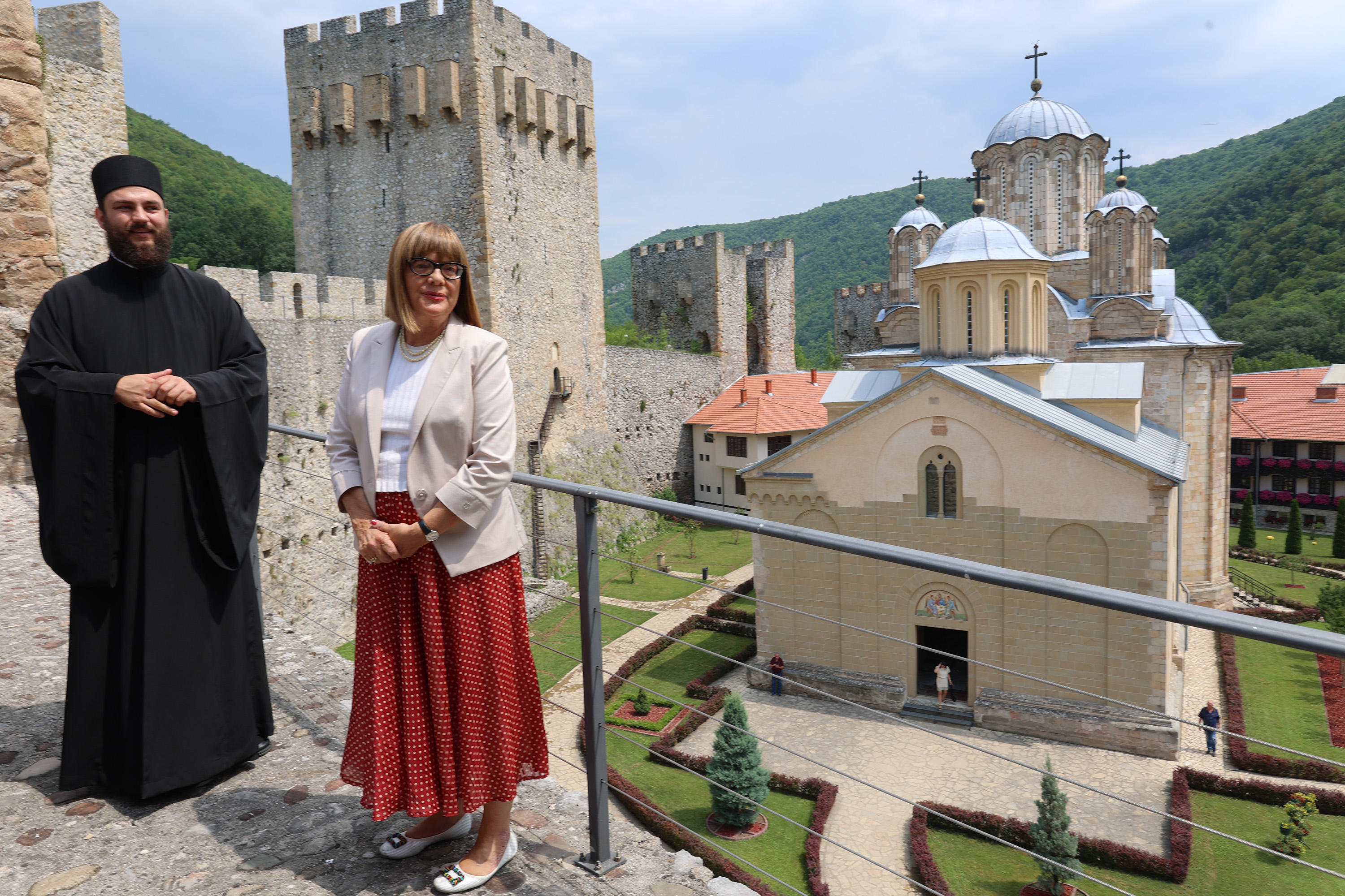 Maja Gojković obišla manastir Manasiju