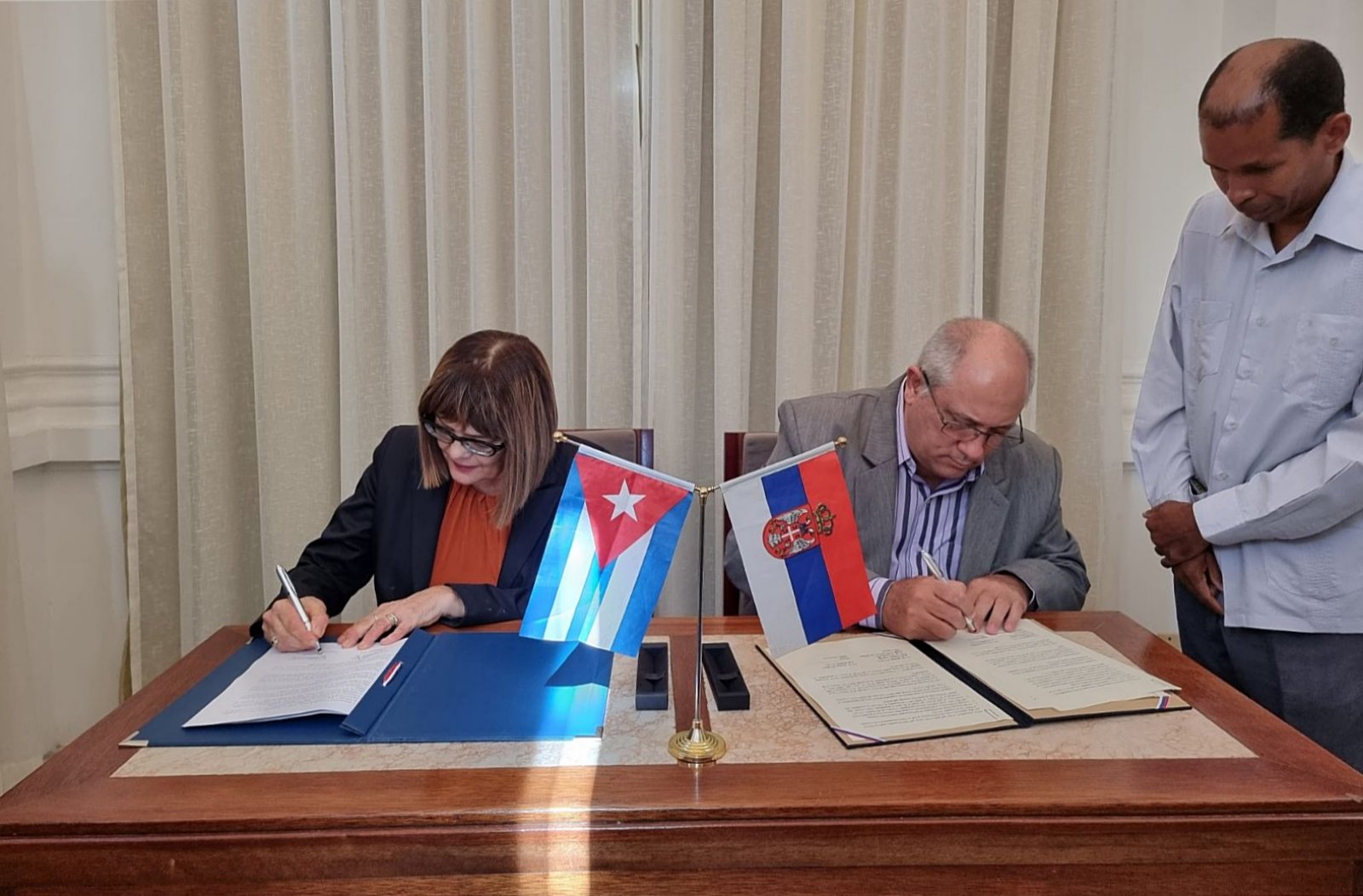 Гојковић са министром културе Кубе, потписан Меморандум о разумевању у области филмске сарадње 
