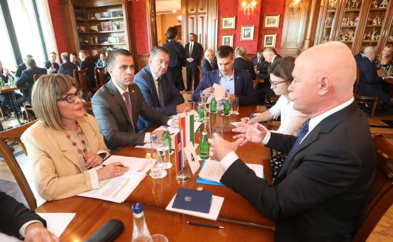 Гојковић са министром културе Мађарске
