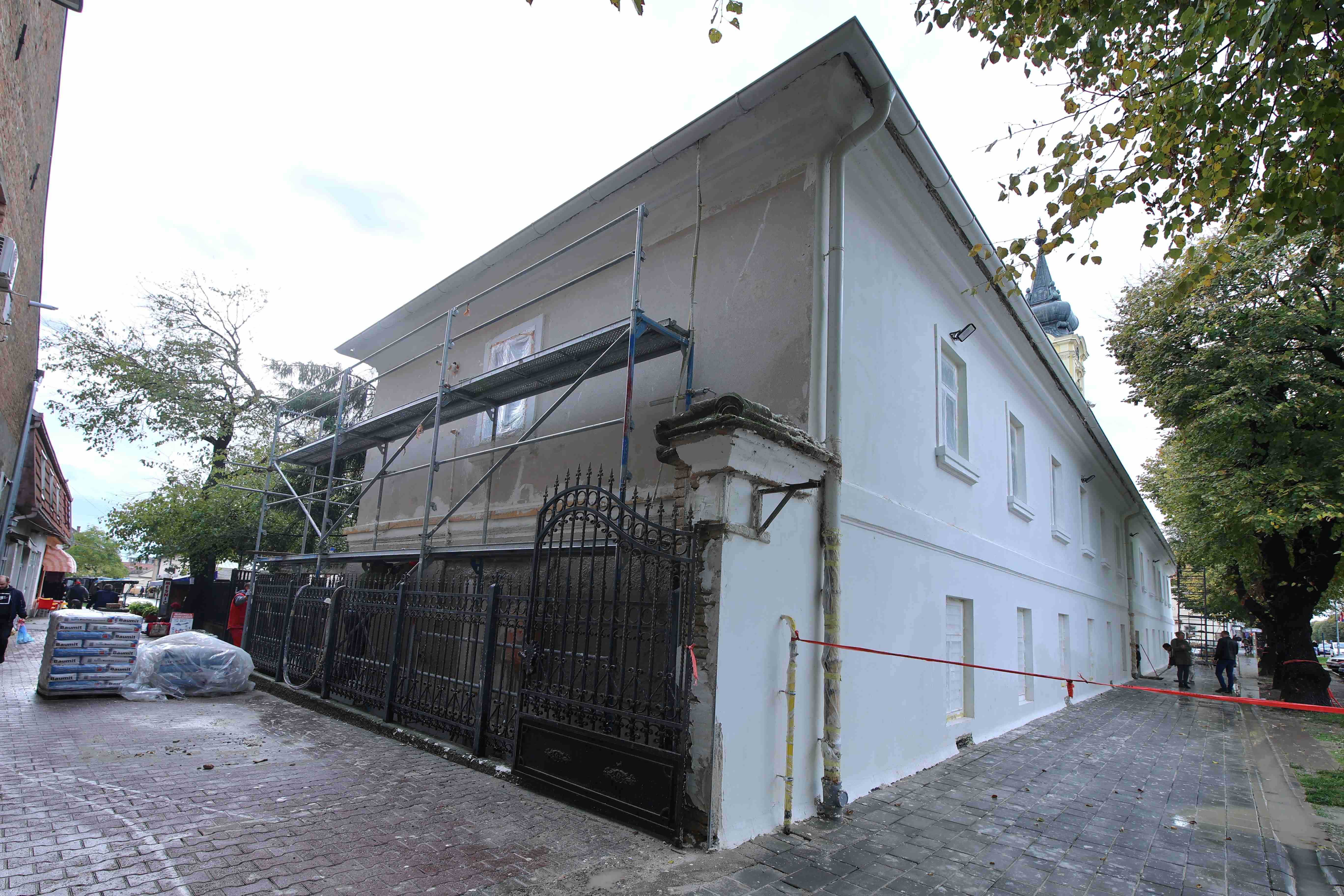 Гојковић обишла завршне радове на реконструкцији  Завичајног музеја у Руми